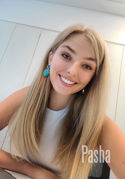 blonde london escort GARDENIA PASHA