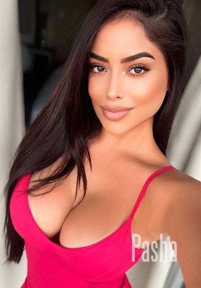 busty london escort SEMONIA PASHA