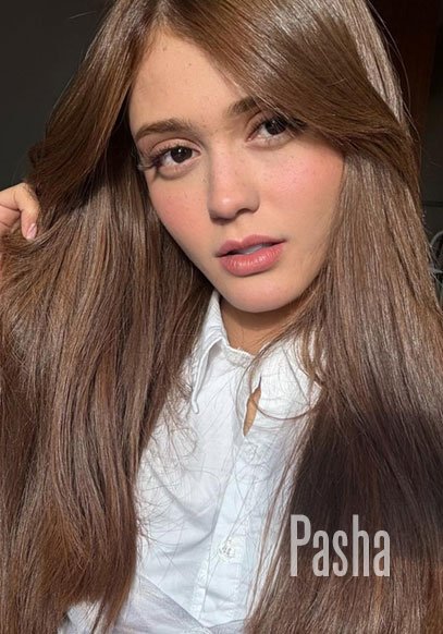 high class london escort MOIRE