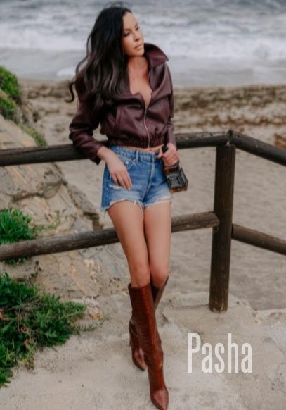 mature london escort VERA